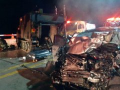 美军装甲车与韩国私家车相撞 私家车和装甲车发生事故