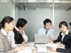 韩国工薪族人均欠债23万创纪录 韩国一般工薪族月收入