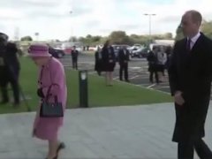 英女王时隔7个月后首次参加公开活动