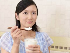 喝酸奶能治胃病吗 喝酸奶对胃病有好处吗