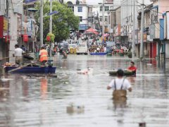 安徽三千年古镇遭洪水围困 安徽古镇遭洪水围困