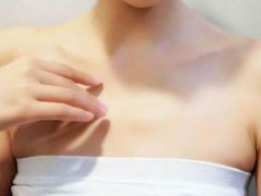 凡士林烟酰胺流光身体乳的用法