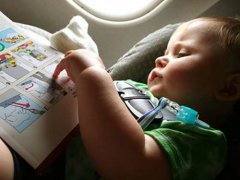 宝宝坐飞机的注意事项 宝宝坐飞机注意事项 多大的宝宝可以坐飞机