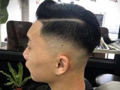11款适合夏天剪的男士潮流发型,简单不油腻,帅气显精神 (夏天适合剪头发吗)