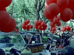今明百科 故事短片 感动全球的真人改编虐心短片(记忆里的红气球)