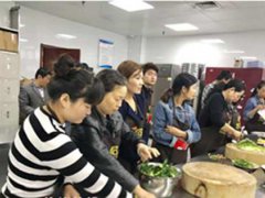 学秦镇米皮哪家靠谱_秦镇沣味凉皮怎么样？