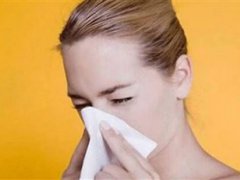 秋冬鼻炎严重原因 为什么秋冬鼻炎严重 秋冬季节鼻炎为什么多