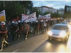 希腊民众抗议蓬佩奥到访 蓬佩奥到访希腊民众抗议