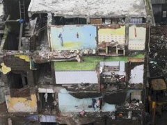 印度居民楼倒塌事故已致41人死亡 印度居民楼倒塌死亡人数中包括18名未成年人