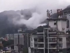 重庆南岸一作坊失火伴有臭味 官方回应气味查明并非危险化学品