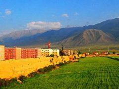 新疆开放所有户外旅游景区 新疆全面恢复正常生产生活秩序