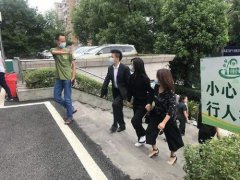 谭松韵母亲车祸案疑点重重 谭松韵母亲被撞案肇事者