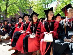 特朗普正考虑限制中国学生赴美 美一大学驱逐所有中国公派留学生