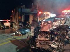 美军装甲车与韩国私家车相撞 装甲车和私家车相撞