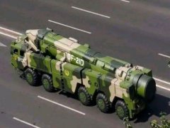 台媒:解放军向南海发射两枚导弹 解放军发射导弹警告美国