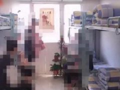 私闯女生宿舍?涉事男教师回应 私闯女生宿舍犯法吗