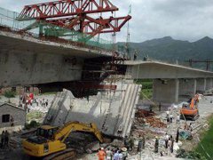 天津铁路桥坍塌事故已致8死 天津铁路事故
