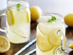 白天喝柠檬水有什么好处和坏处