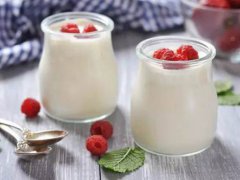 喝酸奶会不会变白 每天喝酸奶真的会变白吗