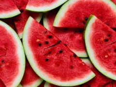夏天吃西瓜可以解暑吗 夏天吃西瓜能清热解毒吗
