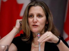 加拿大将对等报复美加征关税 加拿大迅速采取反制措施