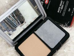 makeupforever粉饼210和215