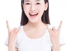 50岁女人怎么保养皮肤(50岁女人要如何保养肌肤？)