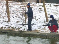 冬季钓鱼技巧(冬季钓鱼要牢记这四点)
