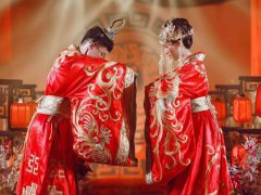 中式新婚庆典司仪主持词(最新中式婚礼主持词大全)