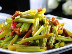 芹菜炒肉的做法(芹菜炒肉怎样做)