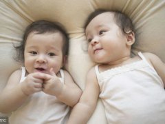怎么生双胞胎(什么方法可以帮助生对双胞胎？)