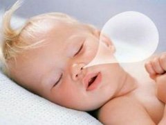 宝宝有鼻涕怎么办(给宝宝清理鼻涕的5种正确方式)