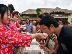 吃豆腐什么意思(吃豆腐”为什么是占便宜的意思？)