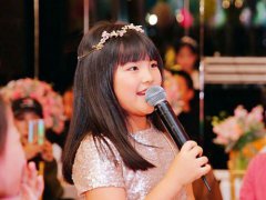 王诗龄手链价值5万(王诗龄两条手链价值五万)