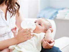 宝宝腹泻能吃奶粉吗？(宝宝拉肚子能喝奶粉吗？)