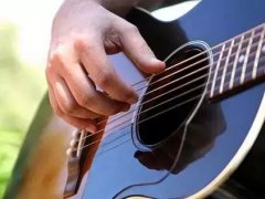如何学吉它(怎么学习吉他最快掌握？)