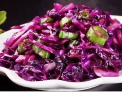 紫色大头菜的做法(紫包菜最好吃的做法，一盘不够吃)