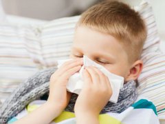 如何治感冒(感冒应该怎么治最有效？)