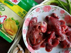 爆炒鸡肝(好吃到流泪的炒鸡肝)