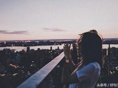 让对方看到伤心的哭的句子(让对方看到心疼的说说)