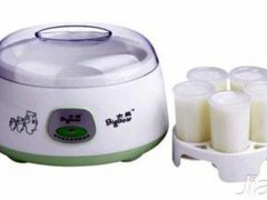 酸奶机自制酸奶(酸奶机做酸奶的步骤及注意事项)